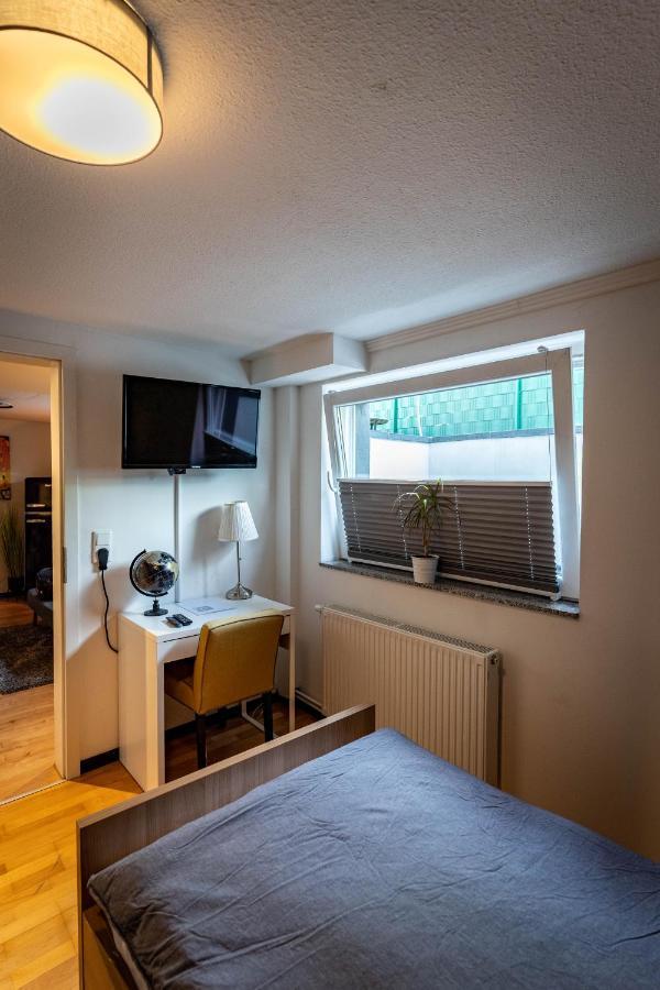 Gemuetliche 2-Zimmer Souterrain Wohnung Ντίσελντορφ Εξωτερικό φωτογραφία